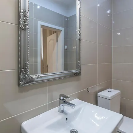 Captain Emo アパート