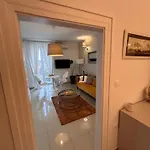 Apartment Captain Emo