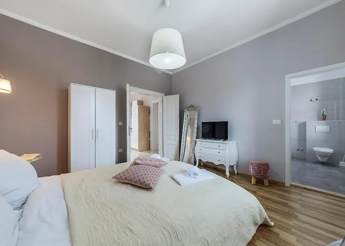 Apartman Captain Emo