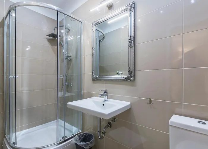 Captain Emo Apartman *