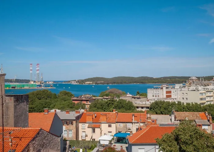 Apartman Captain Emo Póla