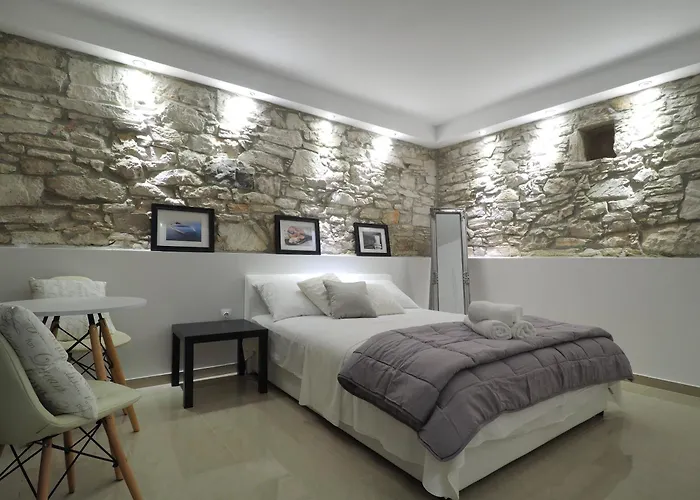 Apartman Captain Emo Póla