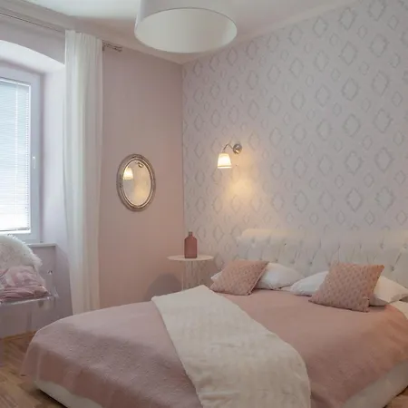 Captain Emo Apartment Pula