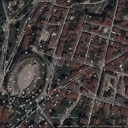 Apartment Captain Emo Pula